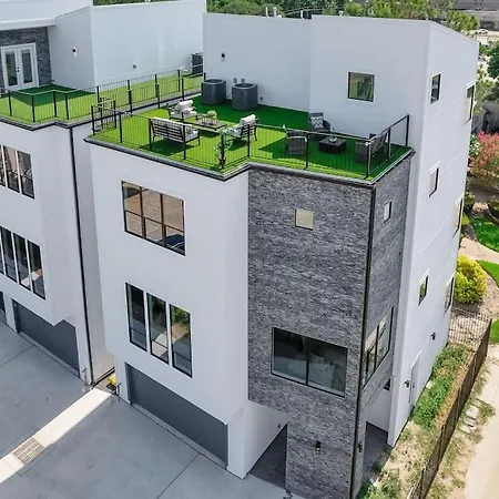 Newly Constructed Winsome Village - A Galleria Area